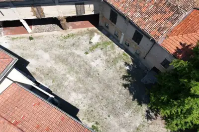 Rustico in vendita, Piazza Savoldi, Lonato del Garda