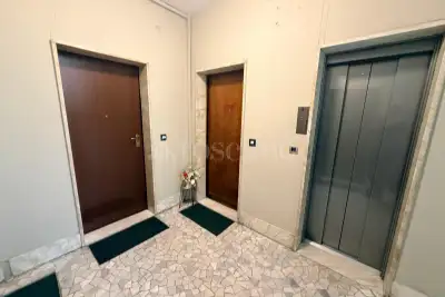 Casa in vendita, Via Achille Maiocchi, Milano