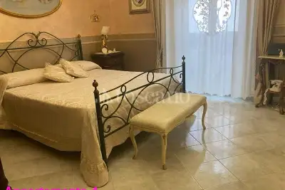 Palazzo in vendita, Via Cavallaro, Catania