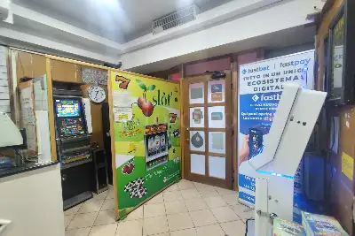 Attività Commerciale in vendita, Piazza XV Febbraio, Cassino