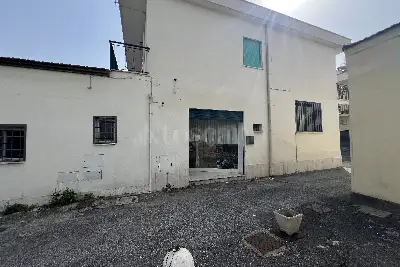 Negozio in vendita, Via Aurelia, Fiumicino
