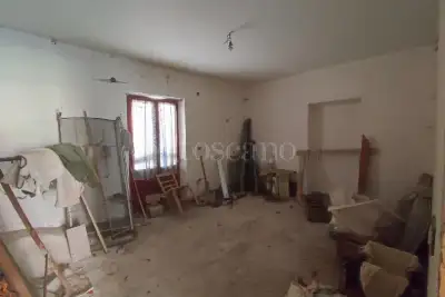Villino a Schiera in vendita, Via dell'Aquila 13, L'Aquila