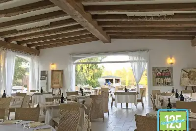 Albergo in vendita, Viale Cala Ginepro, Orosei