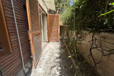 Casa in vendita, Via Guido Guinizelli, Roma