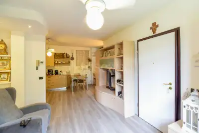 Casa in vendita, Via Fratelli Cairoli, Erba