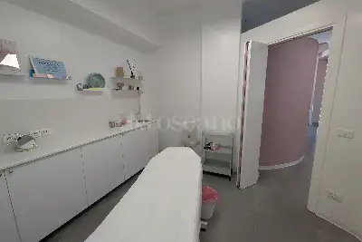 Negozio in vendita, Viale Gianluigi Bonelli , Roma