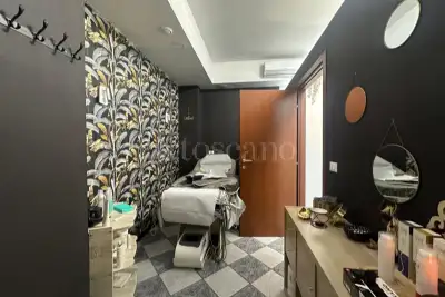 Attività Commerciale in vendita, Piazza San Giovanni Bosco, Roma