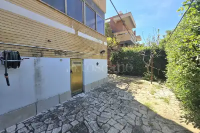 Villino a Schiera in vendita, Via Cortona, Santa Marinella