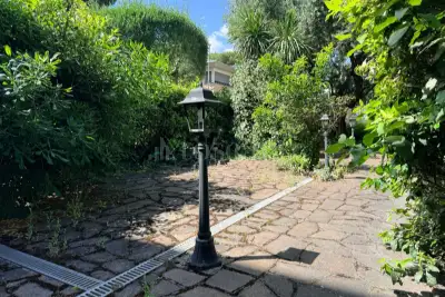 Casa Indipendente in vendita, Via Fratelli Cervi, Roma