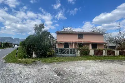 Casa Indipendente in vendita, Via Casilina Sud, Cassino