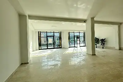 Negozio in affitto, Via Circumvallazione, Avellino