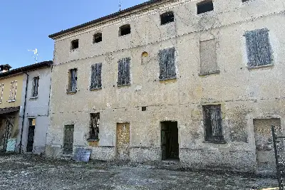 Rustico in vendita, Viale Roma, Lonato del Garda