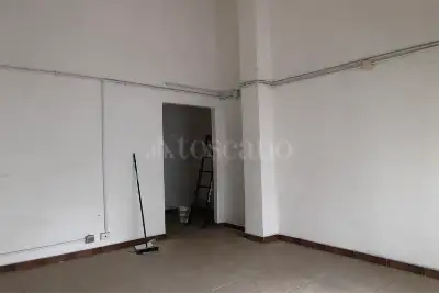 Negozio in vendita, Via Santorre di Santarosa, Roma