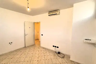 Ufficio in affitto, Via Sant'Adeodato, Cantù