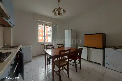 Casa in vendita, Via Bari, Milano