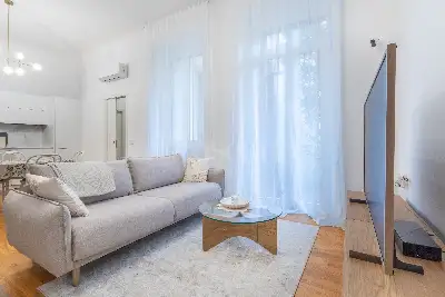 Casa in vendita, Via Guercino, Milano