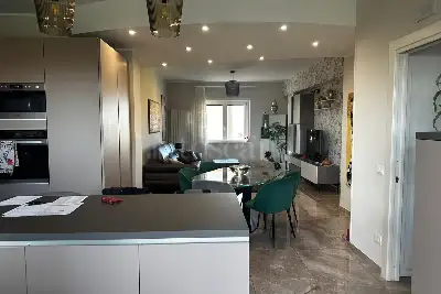 Casa in vendita, Via Giuseppe Schipani, Catanzaro