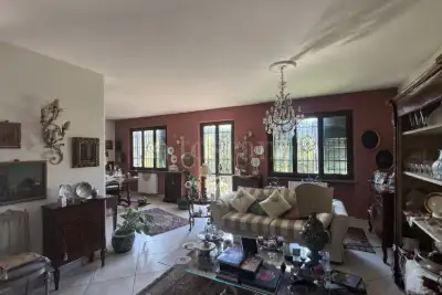 Casa in vendita, Via Teresa Bandettini, Lucca