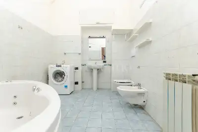 Casa in vendita, Via Luigi Porro Lambertenghi, Milano