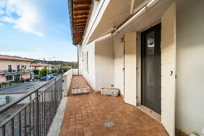 Villa in vendita, Via Barcuzzi , Lonato del Garda