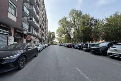 Negozio in vendita, Largo Brasilia, Milano