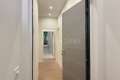 Casa in vendita, Viale Tunisia, Milano