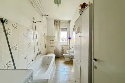 Casa in vendita, Via Giuseppe Carozzi, Milano