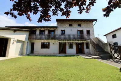 Casa Indipendente in vendita, Via Gioacchino Rossini, Fontanafredda