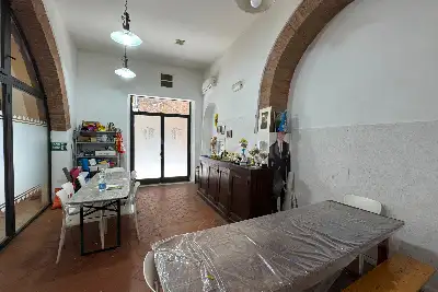 Laboratorio in vendita, Via San Pietro, Siena, Siena