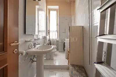 Casa in vendita, Viale Certosa 16, Milano