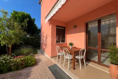 Casa in vendita, Via Montesuello, Desenzano del Garda