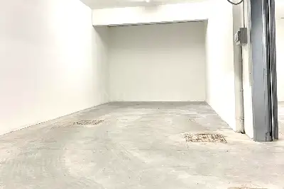 Box in vendita, Via delle Calasanziane, Roma