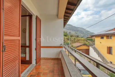 Casa in vendita, Via dei Platani, Lavena Ponte Tresa