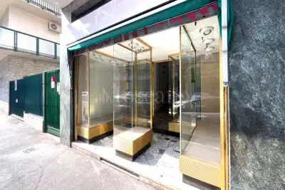 Negozio in affitto, Via Giovanni Cagliero, Milano