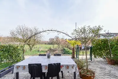 Casa in vendita, Via Giuseppe Garibaldi, Montano Lucino