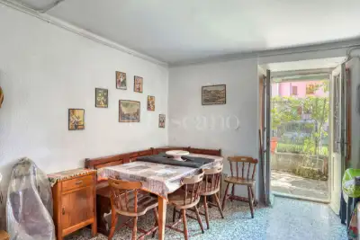 Casa in vendita, Via Taverna, Cugliate-Fabiasco