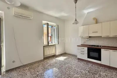 Casa in vendita, Via Torrita di Siena, Roma