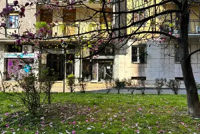 Negozio in vendita, Via Cenisio, Milano