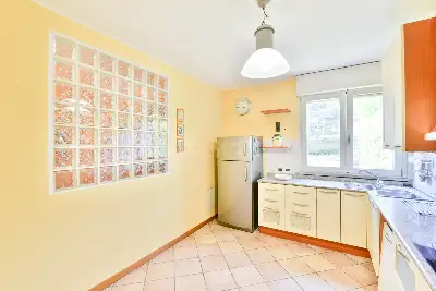 Casa in vendita, Via Riazzolo, Erba