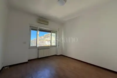 Casa in vendita, Piazza Calipso, Roma
