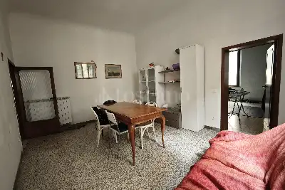 Casa in vendita, Via Camollia, Siena