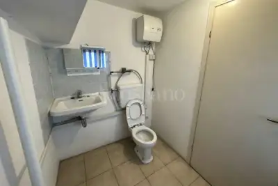 Negozio in vendita, Via Casazza, Brescia