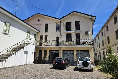 Casa in vendita, Via Cesare Battisti, Carugo