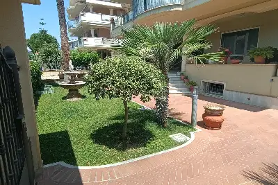 Casa in affitto, Via Svizzera 20, Pineto