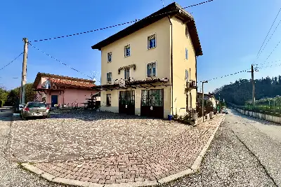 Casa Indipendente in vendita, Via Menasasso, Desenzano del Garda