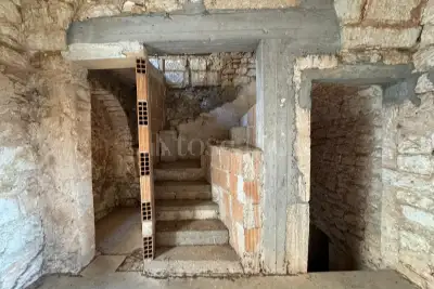 Casa Indipendente in vendita, Via Alfonso Pomes, Ostuni