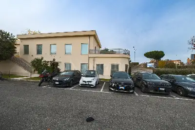 Stabile Uso Ufficio in affitto, Via Tiburtina , Roma