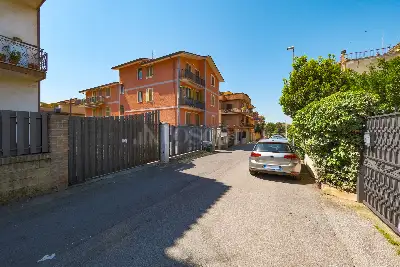 Casa in vendita, Via Comiso, Roma