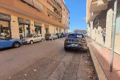 Laboratorio in vendita, Via Cadorna , Civitavecchia