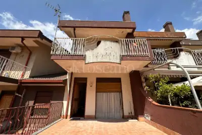 Villino a Schiera in vendita, Via Papa Giovanni XXIII, Trecastagni